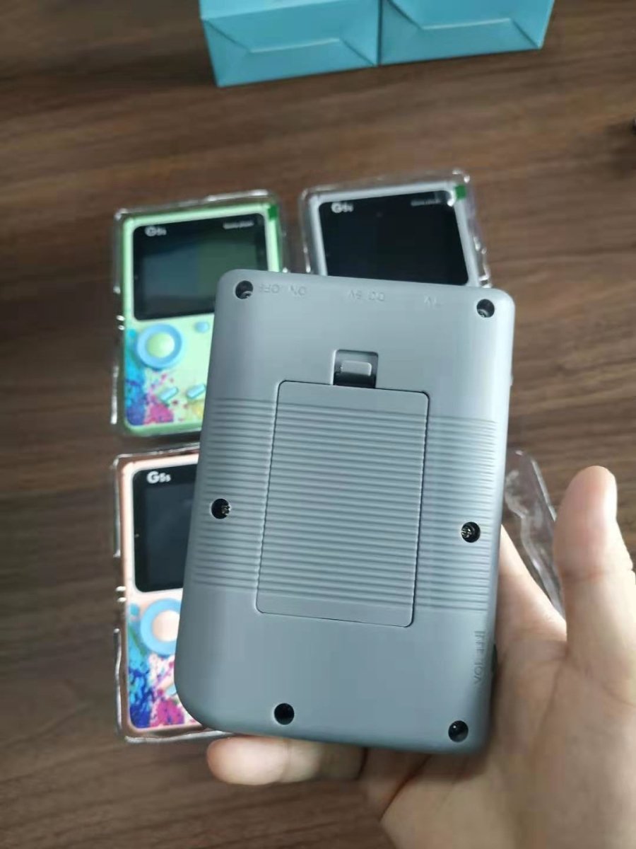 Retro Portable G5 Handheld Video Game Console with 500 Built - in Games | Gamepunto - GamePunto